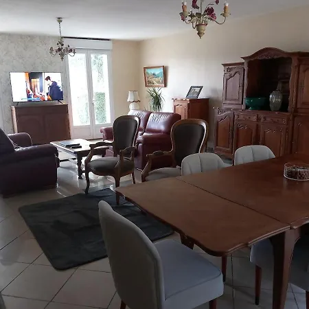 Aux Buzons, Jolie Champenoise ヴィラ