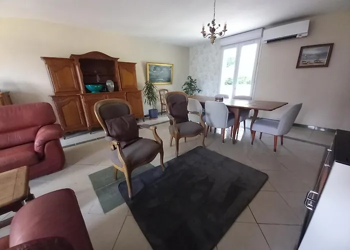 Aux Buzons, Jolie Champenoise Вилла *