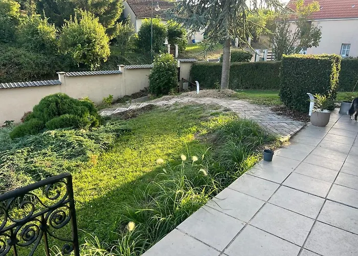 Aux Buzons, Jolie Champenoise * Moslins